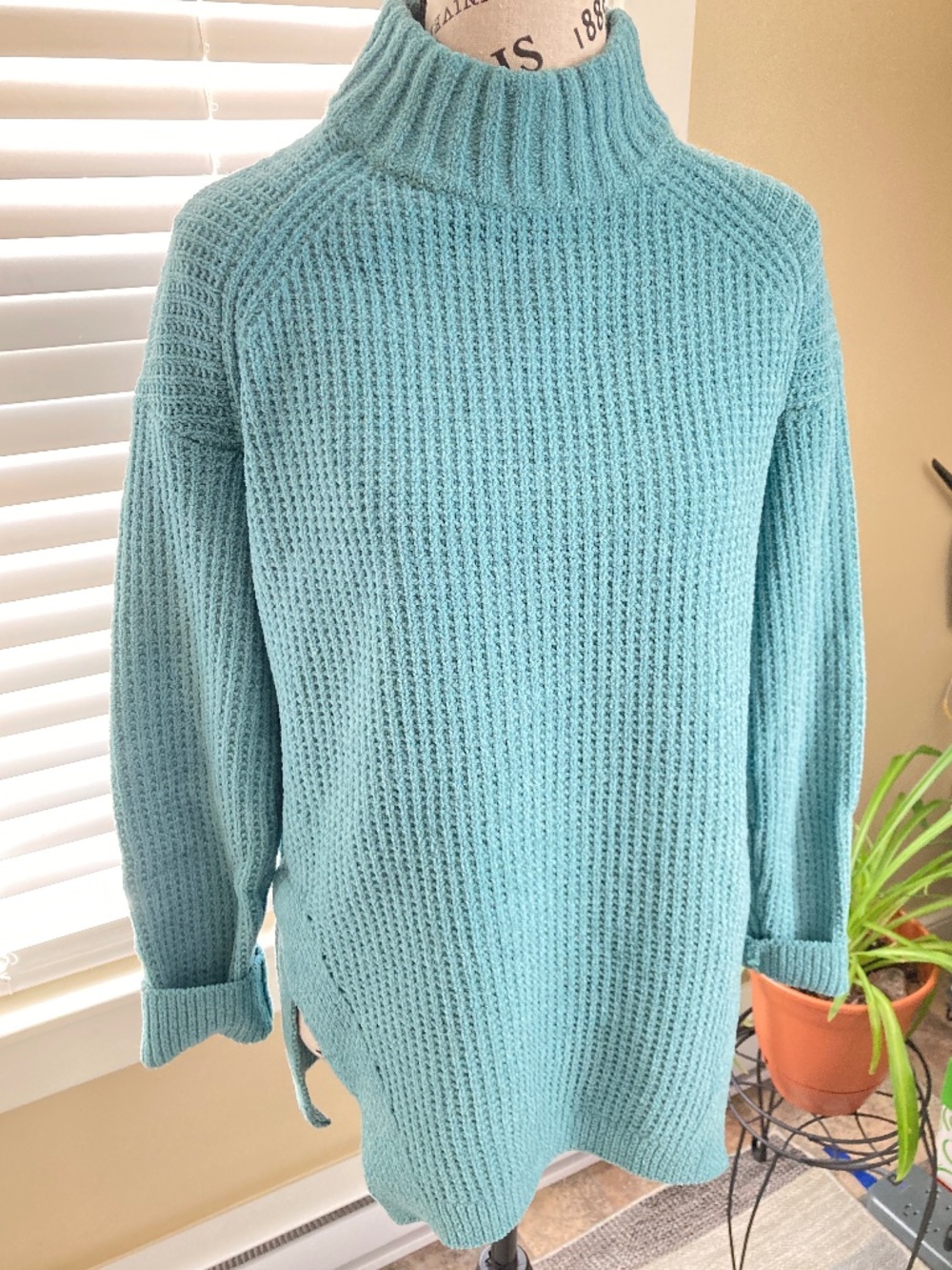 Light Blue Tunic Pullover Sweater XS